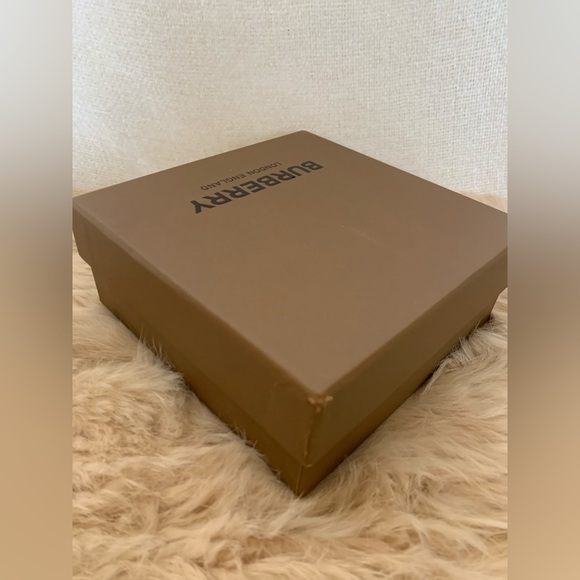 Burberry Thomas Bear Charm Zebra Costume - Picture 11 of 15